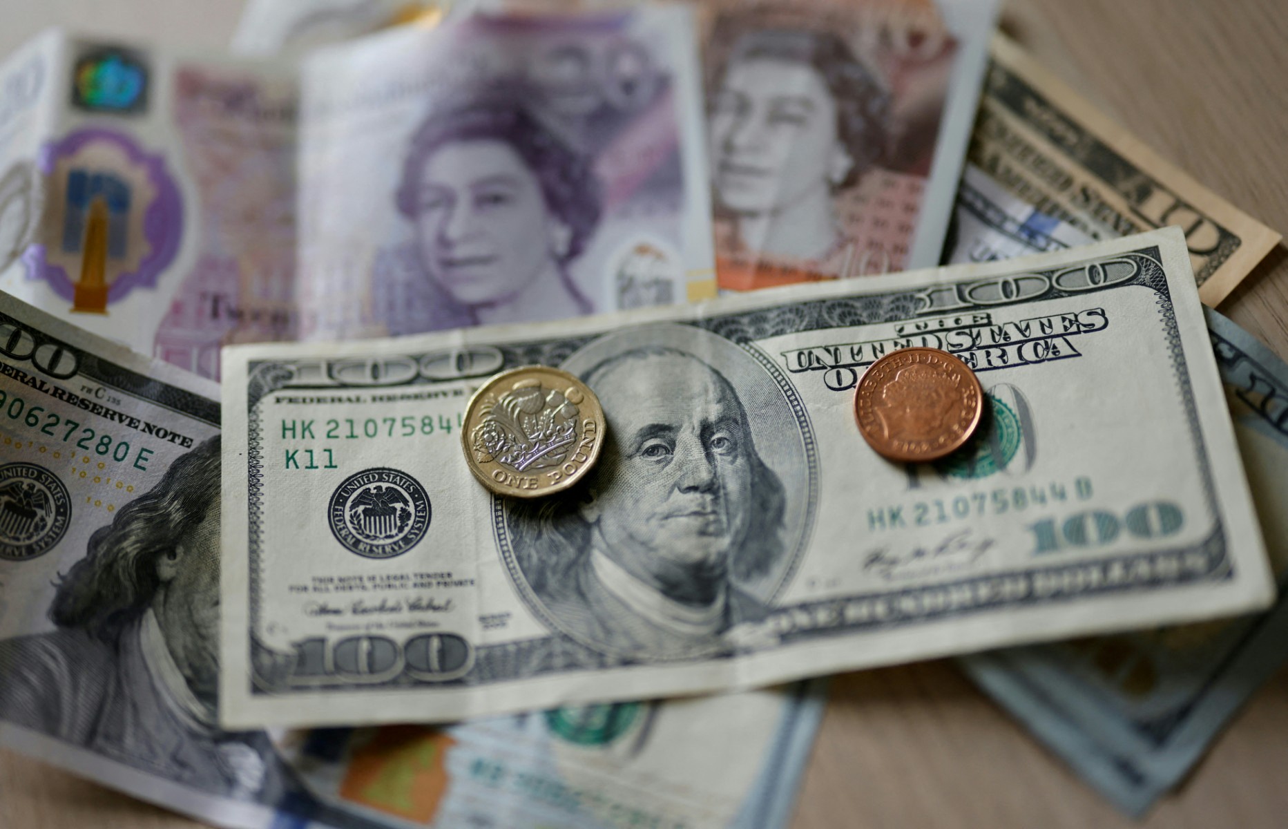 Le dollar recule après un indicateur décevant aux Etats-Unis