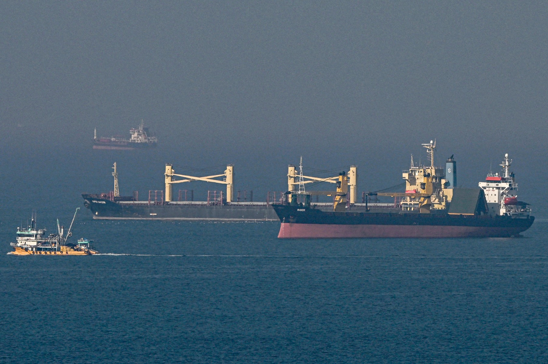 L'Ukraine dit avoir coulé un bateau militaire russe en Crimée