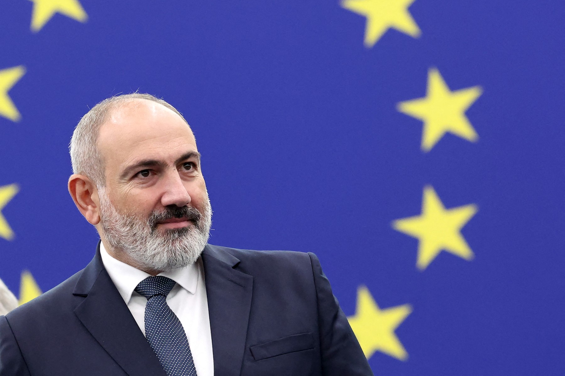 L'Arménie et l'Azerbaïdjan conviennent de poursuivre les pourparlers de paix