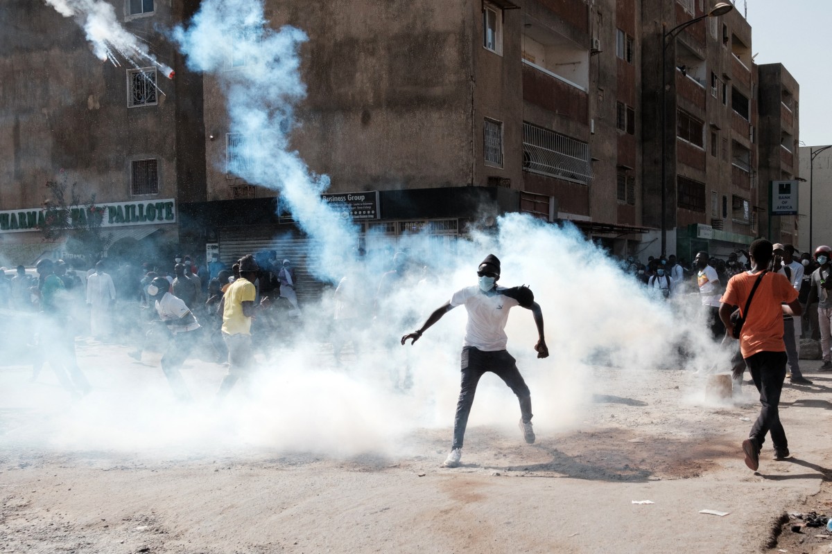 Sénégal: deux jeunes tués, le pays s'enfonce dans la crise