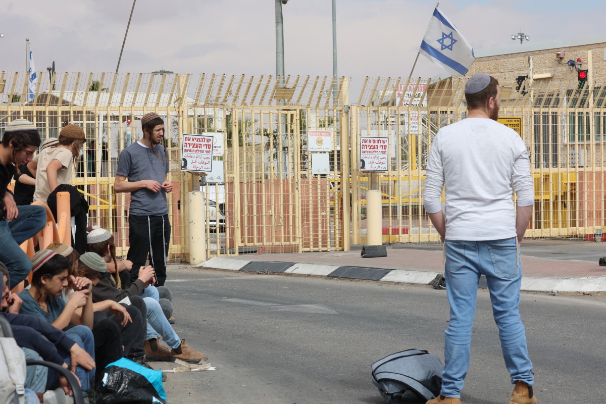 Quand des Israéliens bloquent des convois d'aide à Gaza