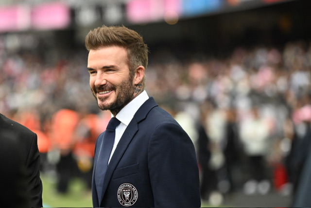 Foot: Messi et Beckham hués par le public à Hong Kong en raison du forfait de l'Argentin