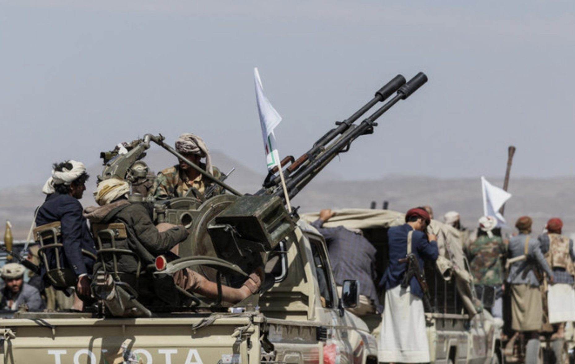 Yémen: Les Houthis jurent de riposter à des raids américaino-britanniques
