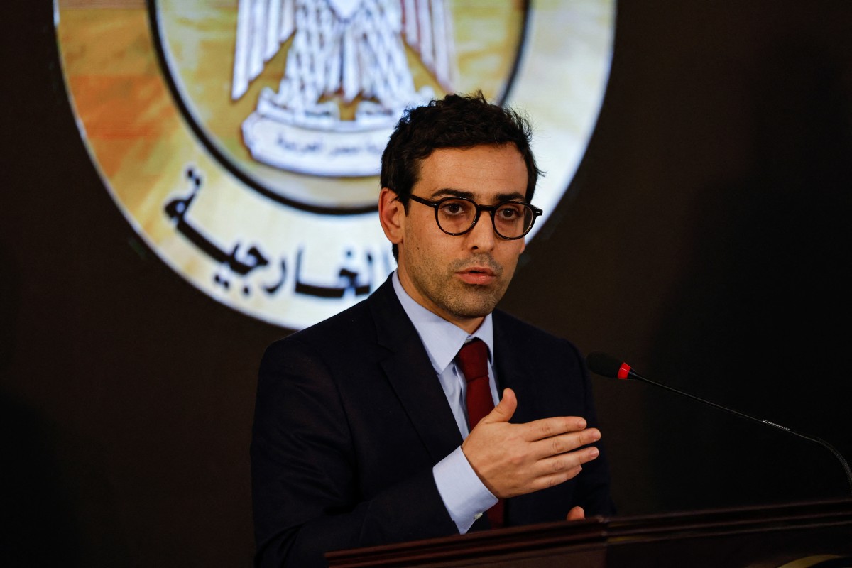 Au Caire, le chef de la diplomatie française «refuse» le «déplacement forcé» des Gazaouis