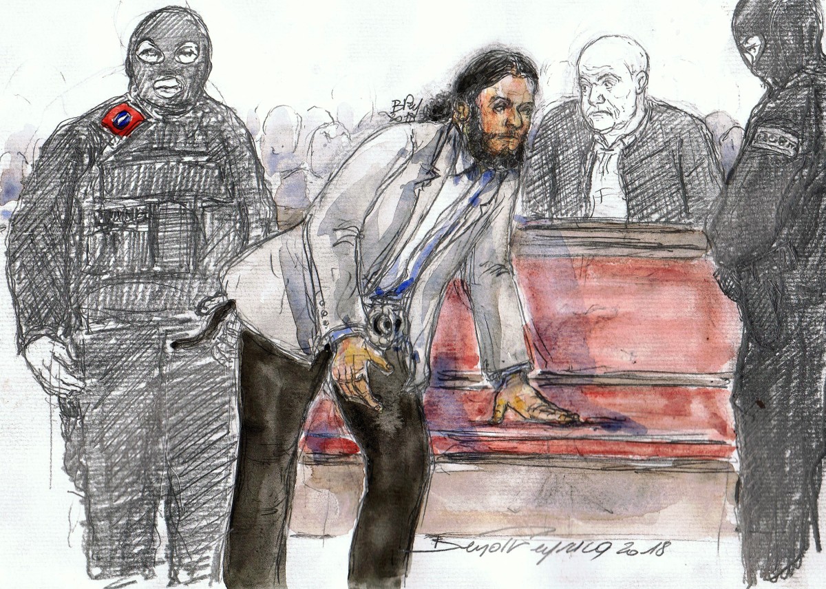 Attentats de Paris et Bruxelles: Abdeslam transféré de la Belgique vers la France
