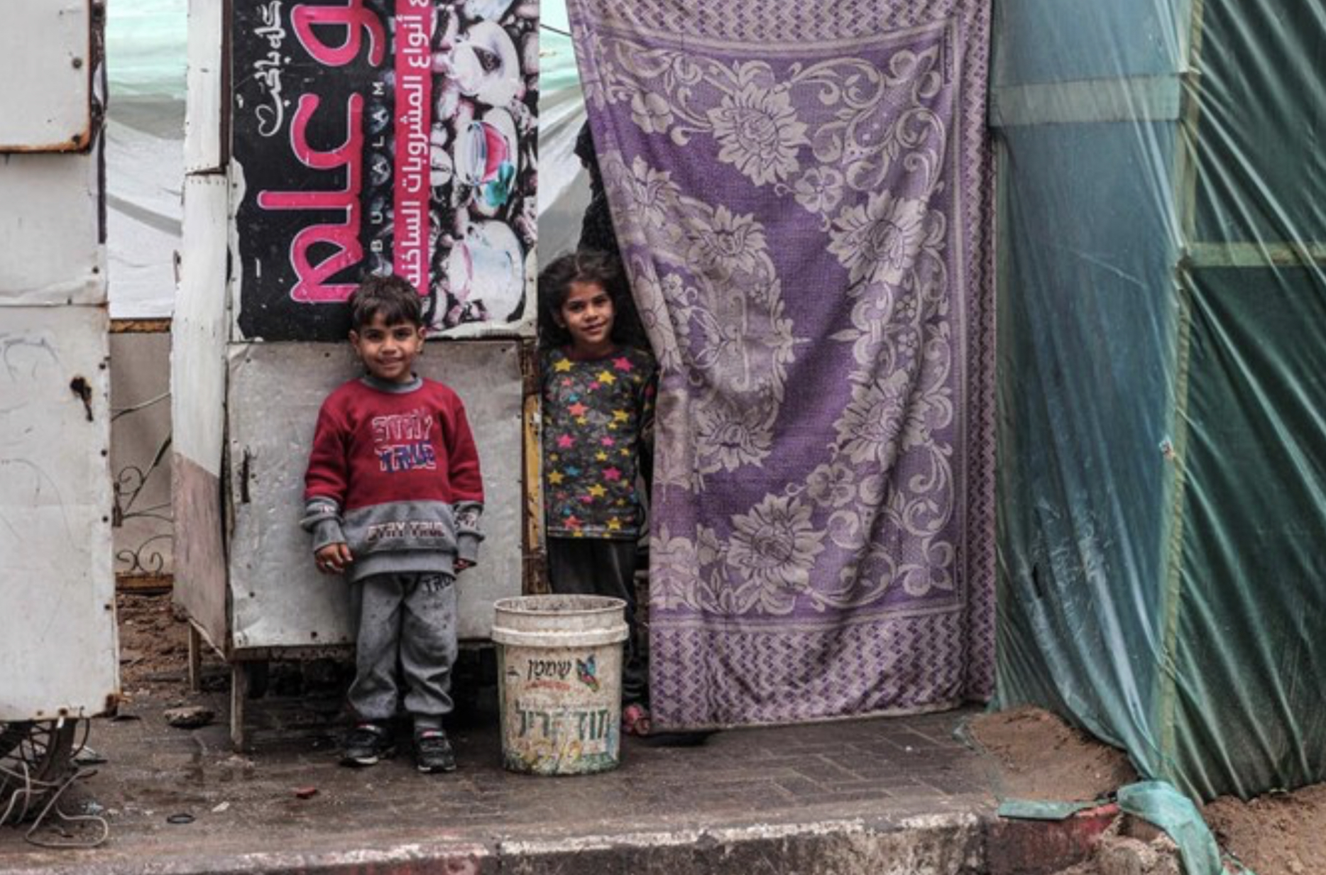 Bombardements israéliens sur la bande de Gaza menacée de famine