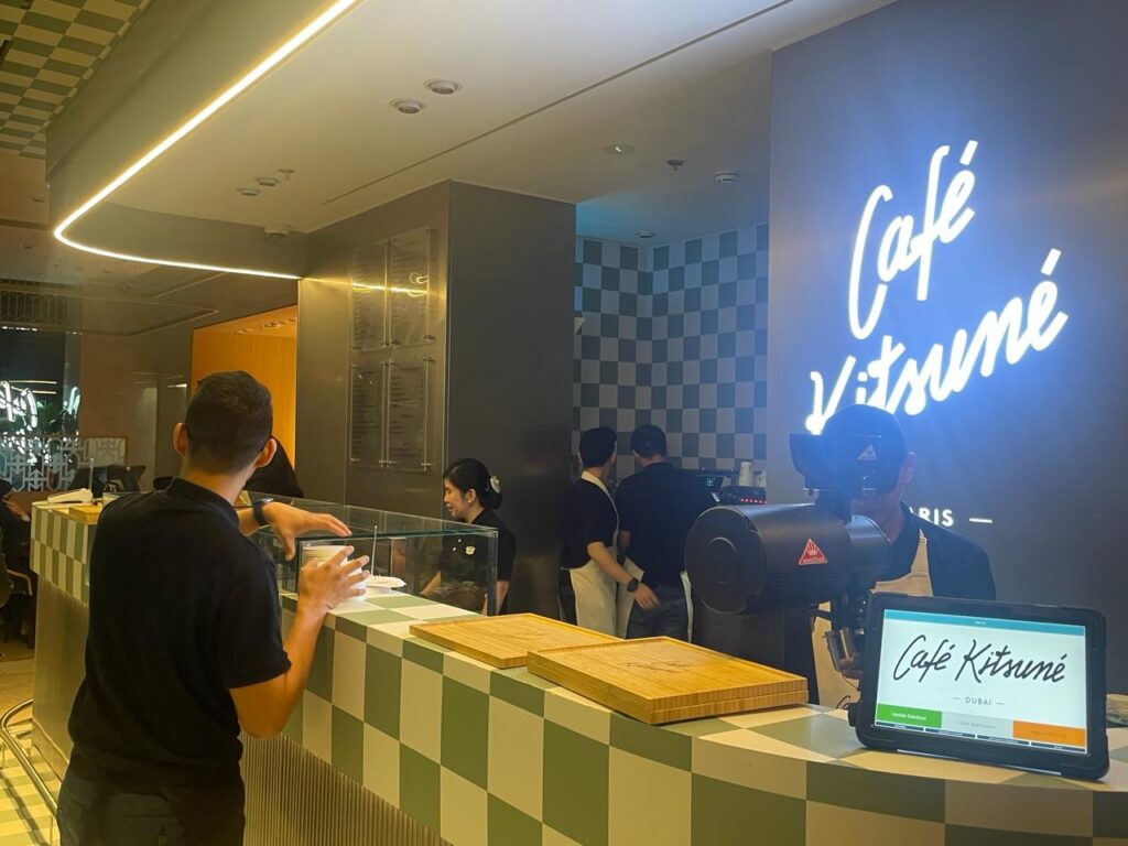 Le Café franco-japonais Kitsuné ouvre ses portes à Dubaï et prépare son lancement à Riyad