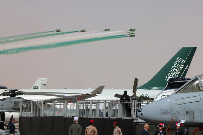 L'équipe de voltige des Saudi Falcons a effectué des exercices lors du World Defense Show 2024, à Riyad, le 4 février dernier. (Fichier/AFP)
