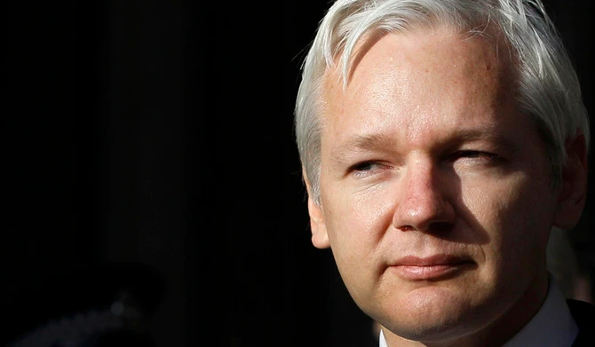 La défense de Julian Assange se bat pour un dernier recours contre son extradition