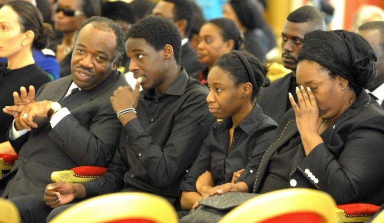 Soupçons de corruption Gabon/France: Jugée à Paris, Pascaline Bongo nie tout