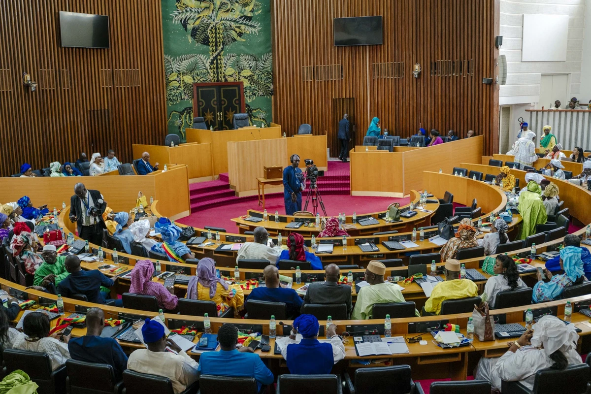 Présidentielle au Sénégal: le candidat détenu se rapproche d'une campagne virtuelle