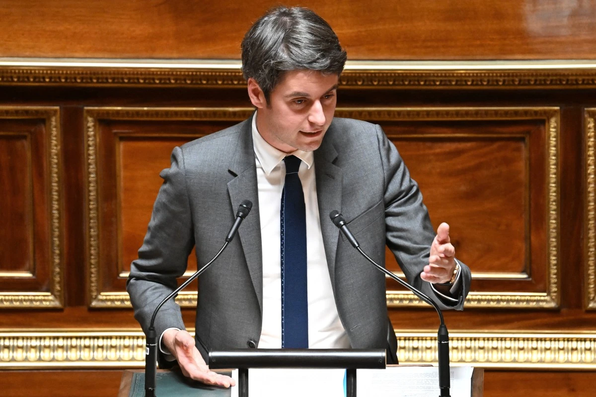 Gabriel Attal face à sa première motion de censure, avant le remaniement