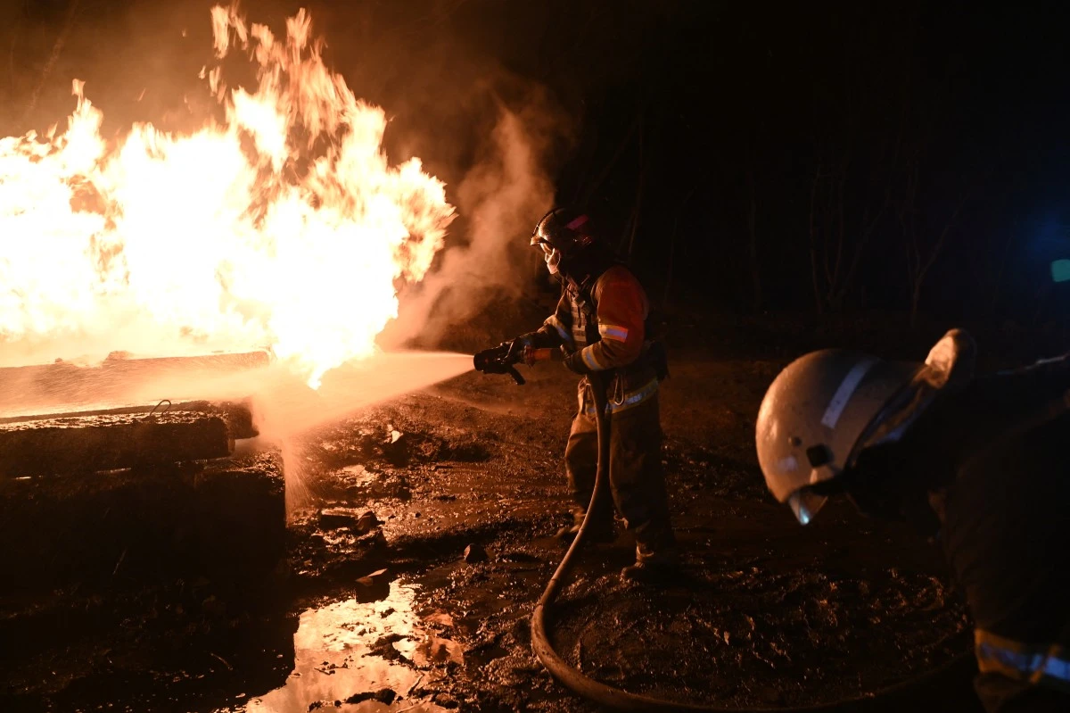 Ukraine: une frappe russe déverse une «rivière de feu» à Kharkiv, sept morts