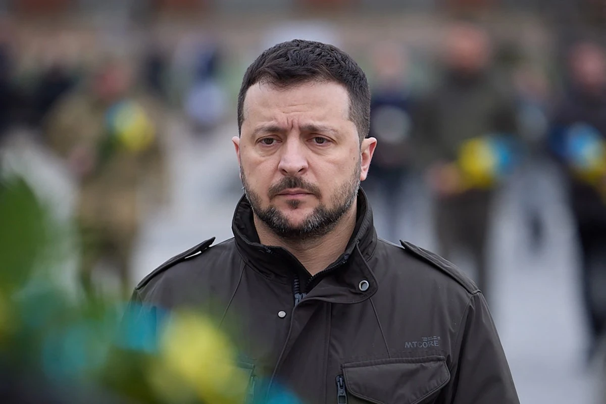 Ukraine: nouvelles sanctions américaines contre Moscou, mais Zelensky réclame des armes