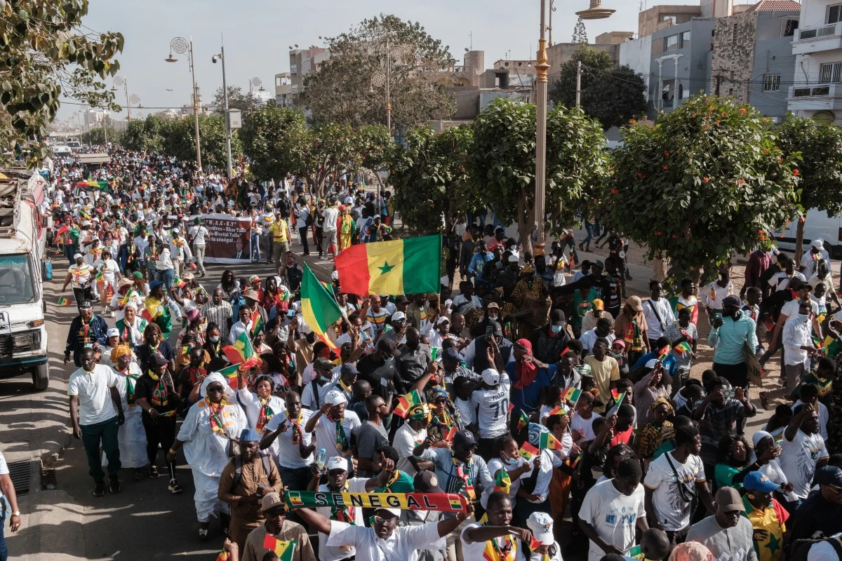 Crise politique au Sénégal: des centaines de manifestants des deux bords à Dakar