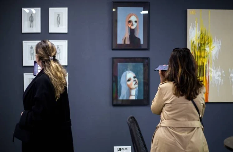 YAUM: Les jeunes artistes du Maroc exposent au profit des victimes d’Al Haouz