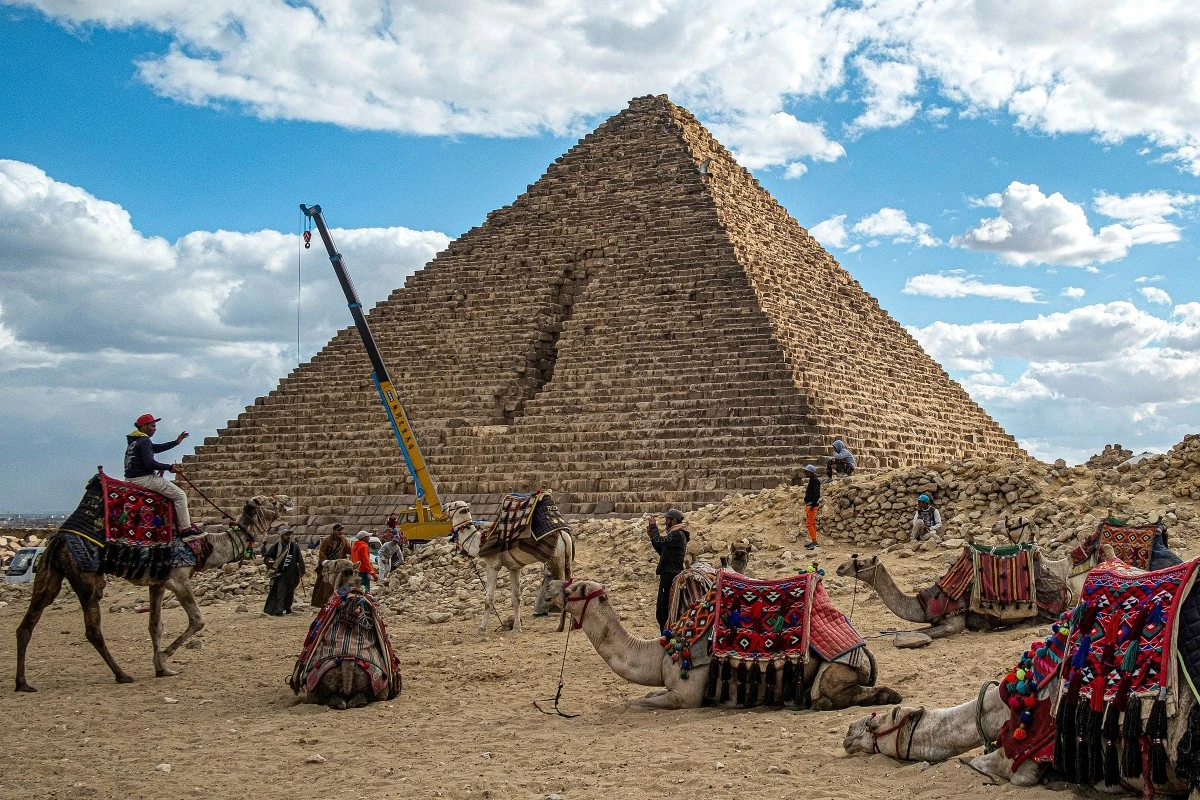 L'Egypte revoit sa copie après une polémique autour de la rénovation d'une pyramide