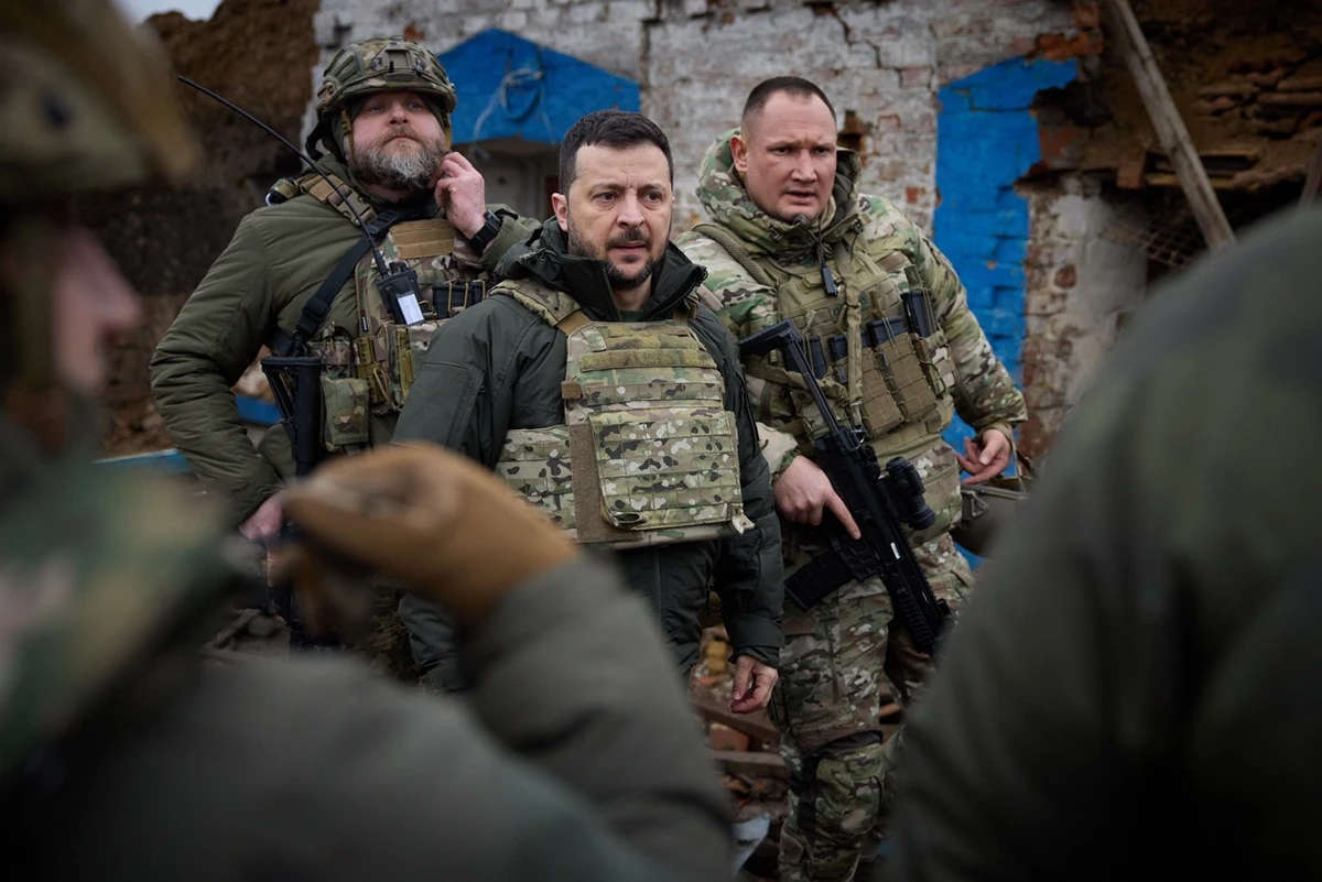 Ukraine: Zelensky déclare avoir visité le village de Robotyné, sur la ligne de front sud
