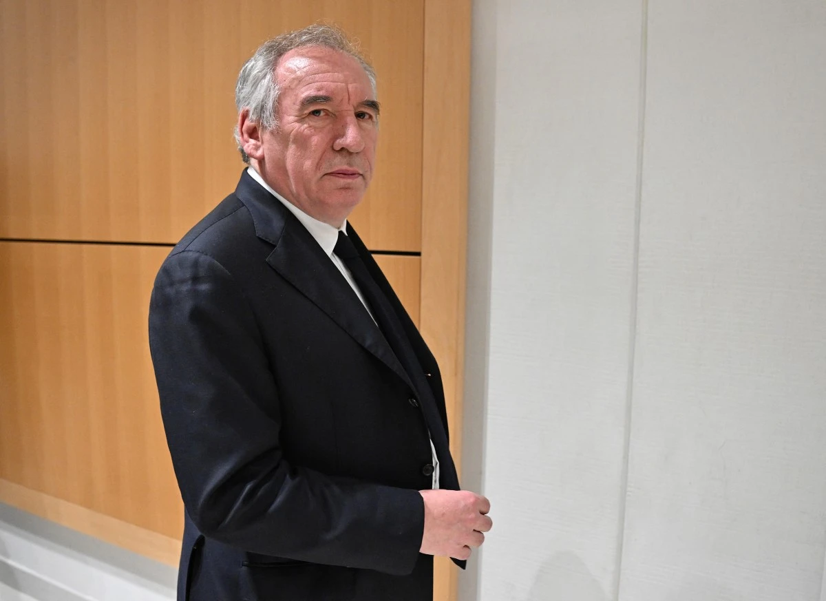 Le remaniement attendu, Bayrou et Oudéa-Castéra au cœur de l'équation