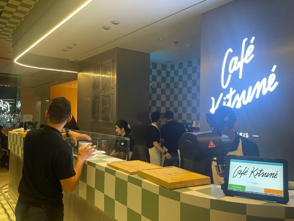 Le Café franco-japonais Kitsuné ouvre ses portes à Dubaï et prépare son lancement à Riyad