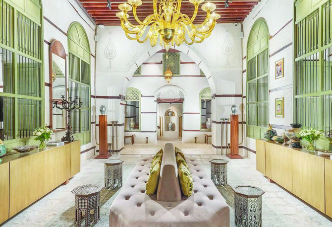 L'ouverture des trois premiers hôtels patrimoniaux du quartier historique de Djeddah marque une étape importante dans les efforts de préservation et de promotion du patrimoine culturel. (Instagram/jeddahalbalad.sa)
