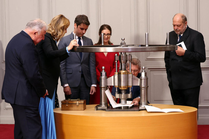 La France premier pays à inscrire l'avortement dans sa Constitution