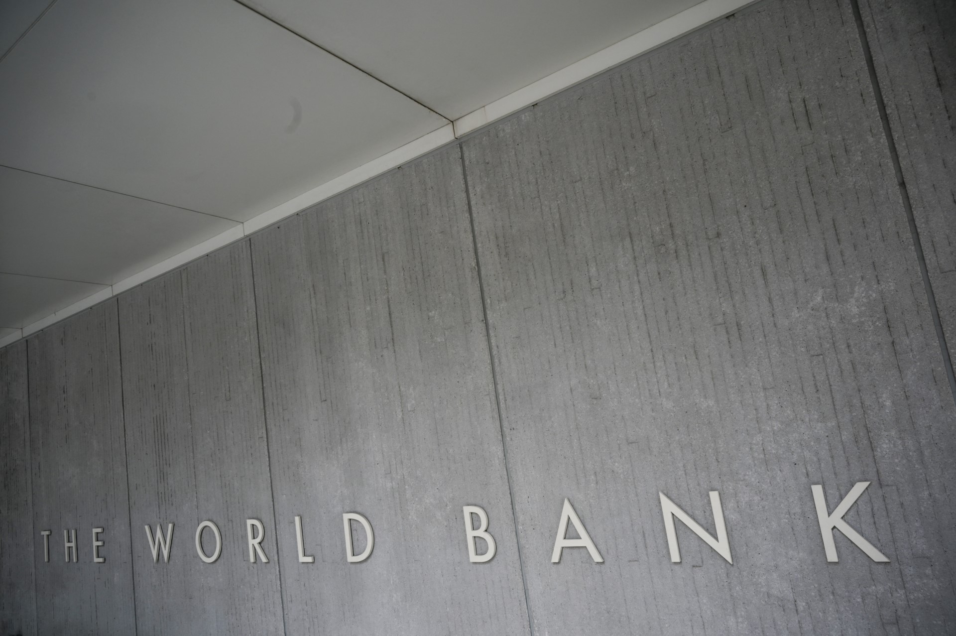 L'égalité hommes-femmes reste un objectif lointain, regrette la Banque mondiale