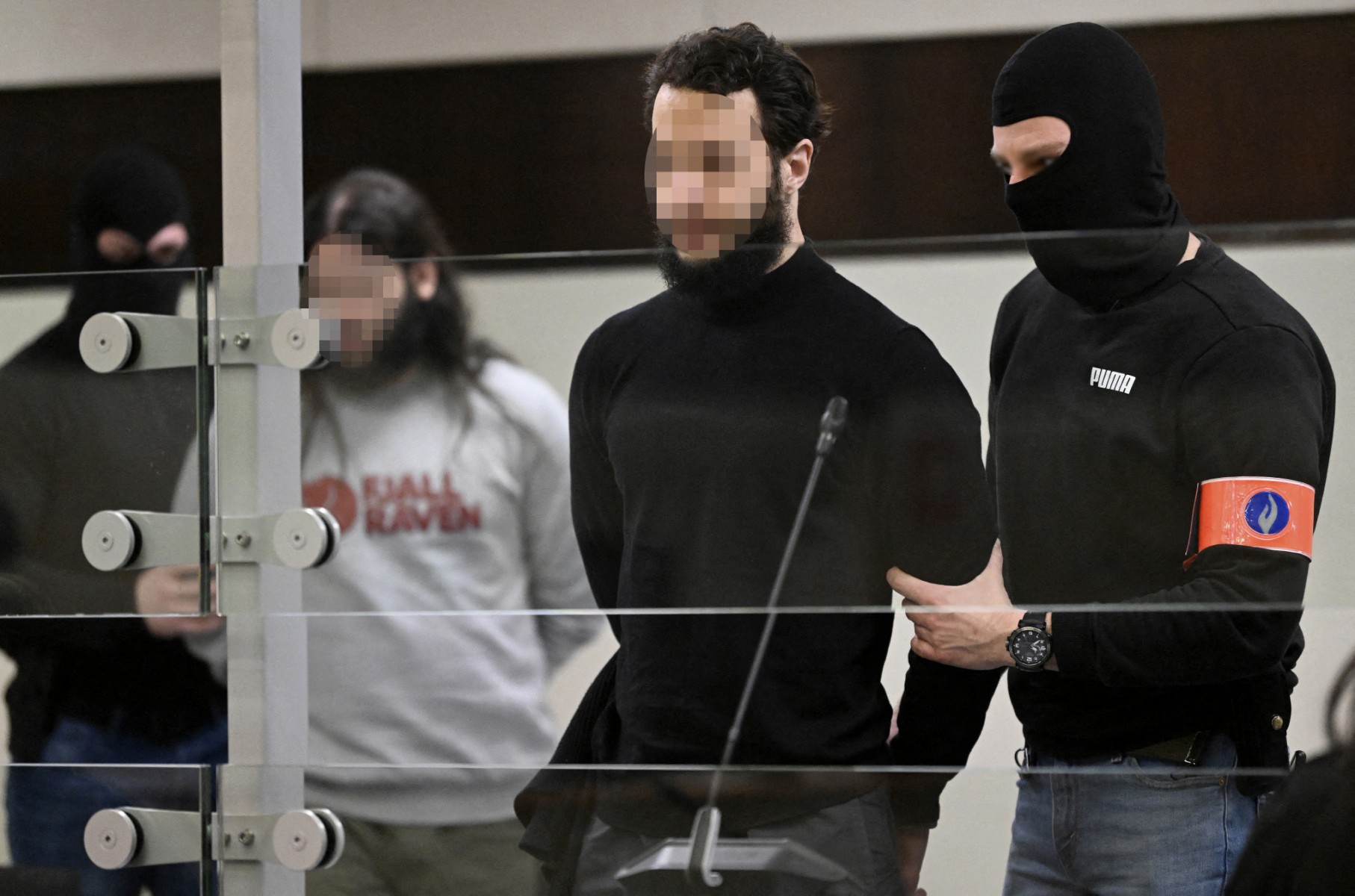 Attentats du 13-Novembre: Salah Abdeslam conteste son isolement en prison devant la justice