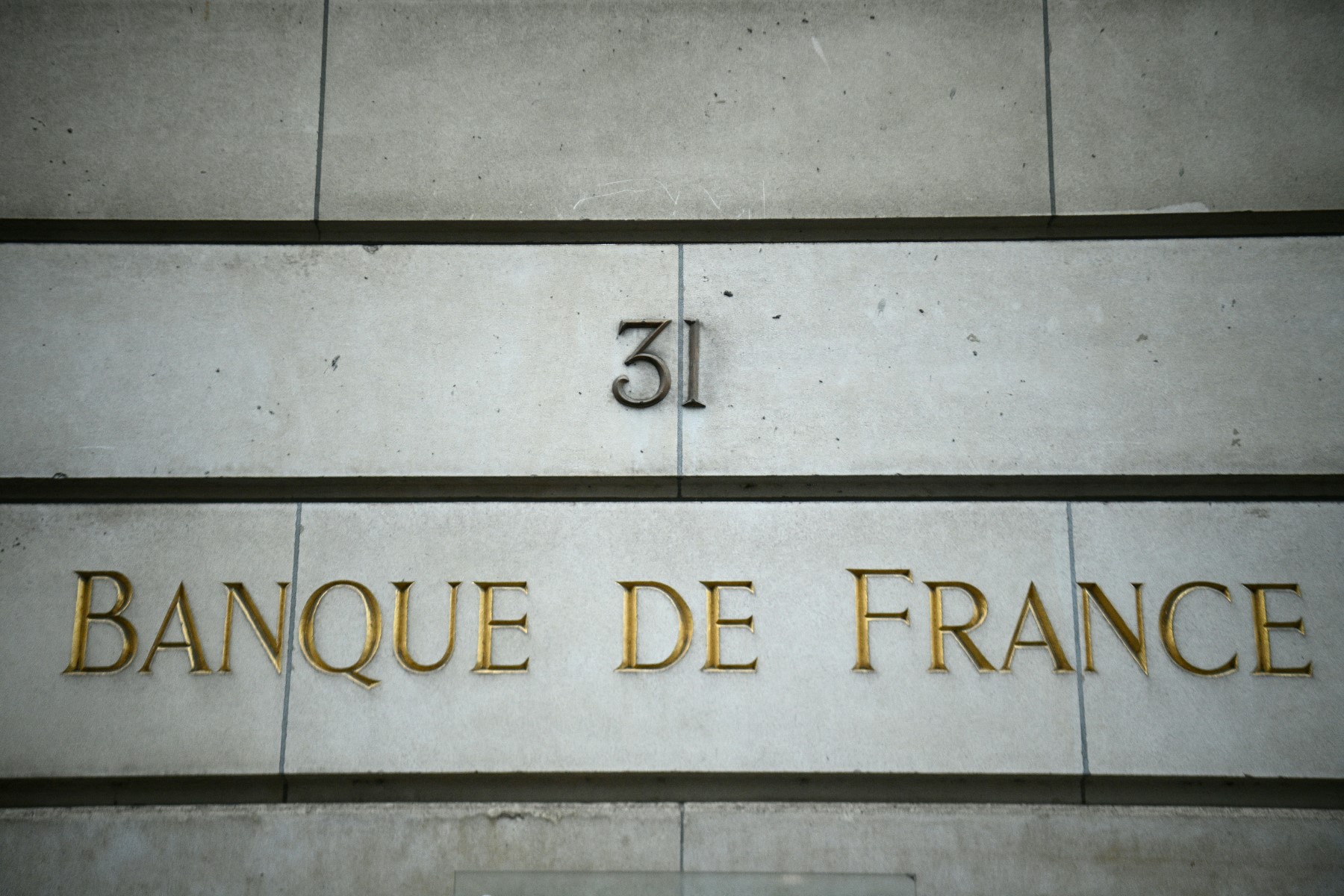 La France épousera le scénario de la désinflation sans récession, selon sa banque centrale