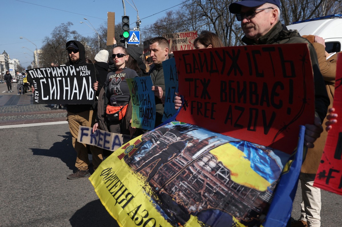 L'Ukraine ne hissera « jamais » le drapeau blanc, répond Kiev au pape