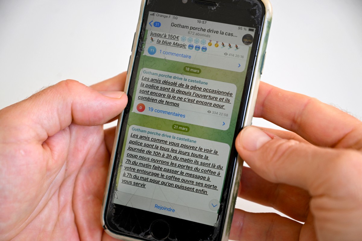 Cette photographie prise le 22 mars 2024 à Marseille, dans le sud de la France, montre un message Telegram prétendument envoyé par des trafiquants de drogue à des clients potentiels (Photo de Nicolas Tucat AFP)