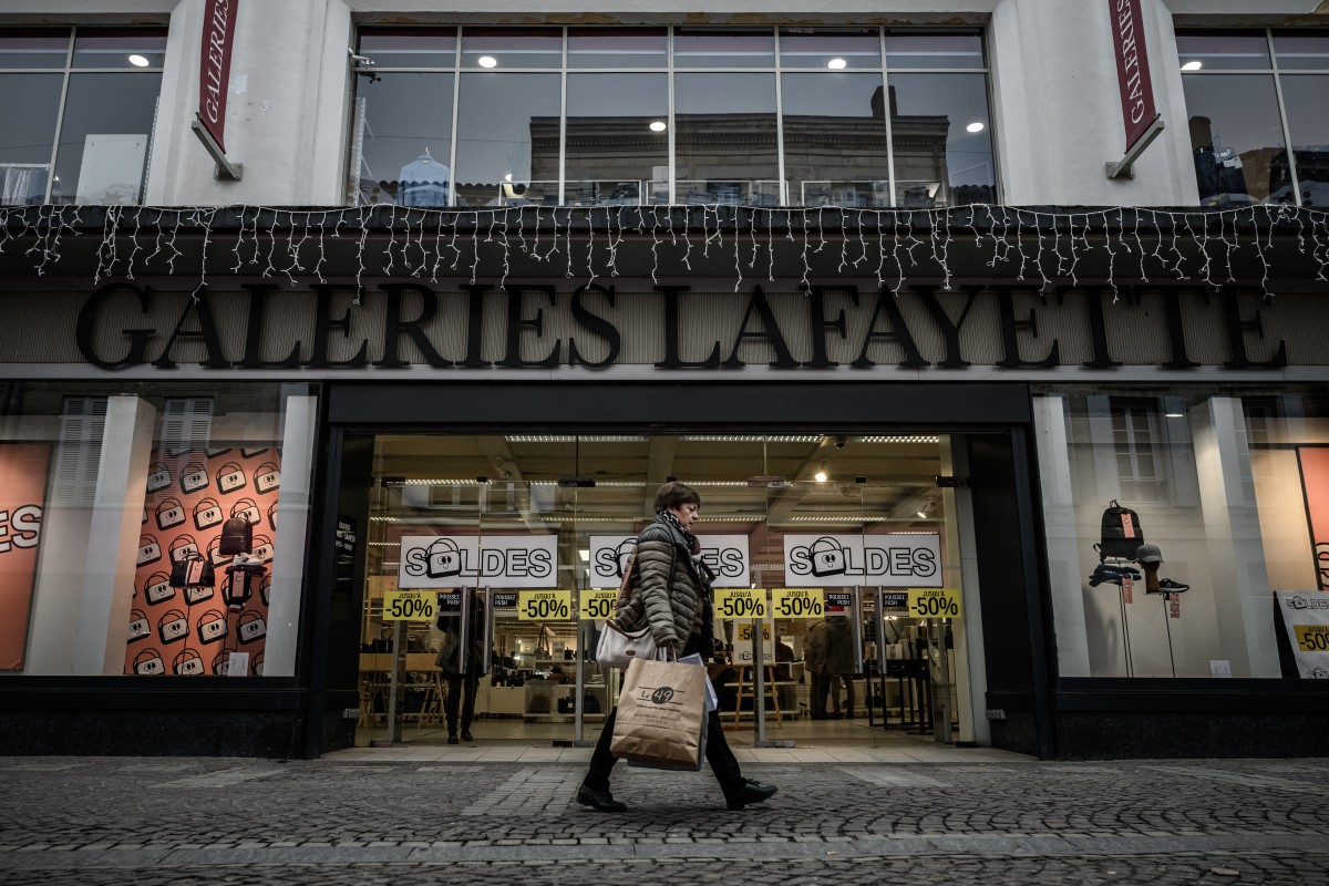 Carrefour: le propriétaire des Galeries Lafayette vend des parts et cède sa place de premier actionnaire