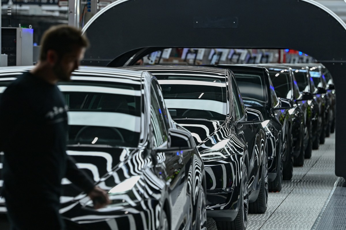 Un groupe d'extrême gauche «sabote» une usine Tesla en Allemagne