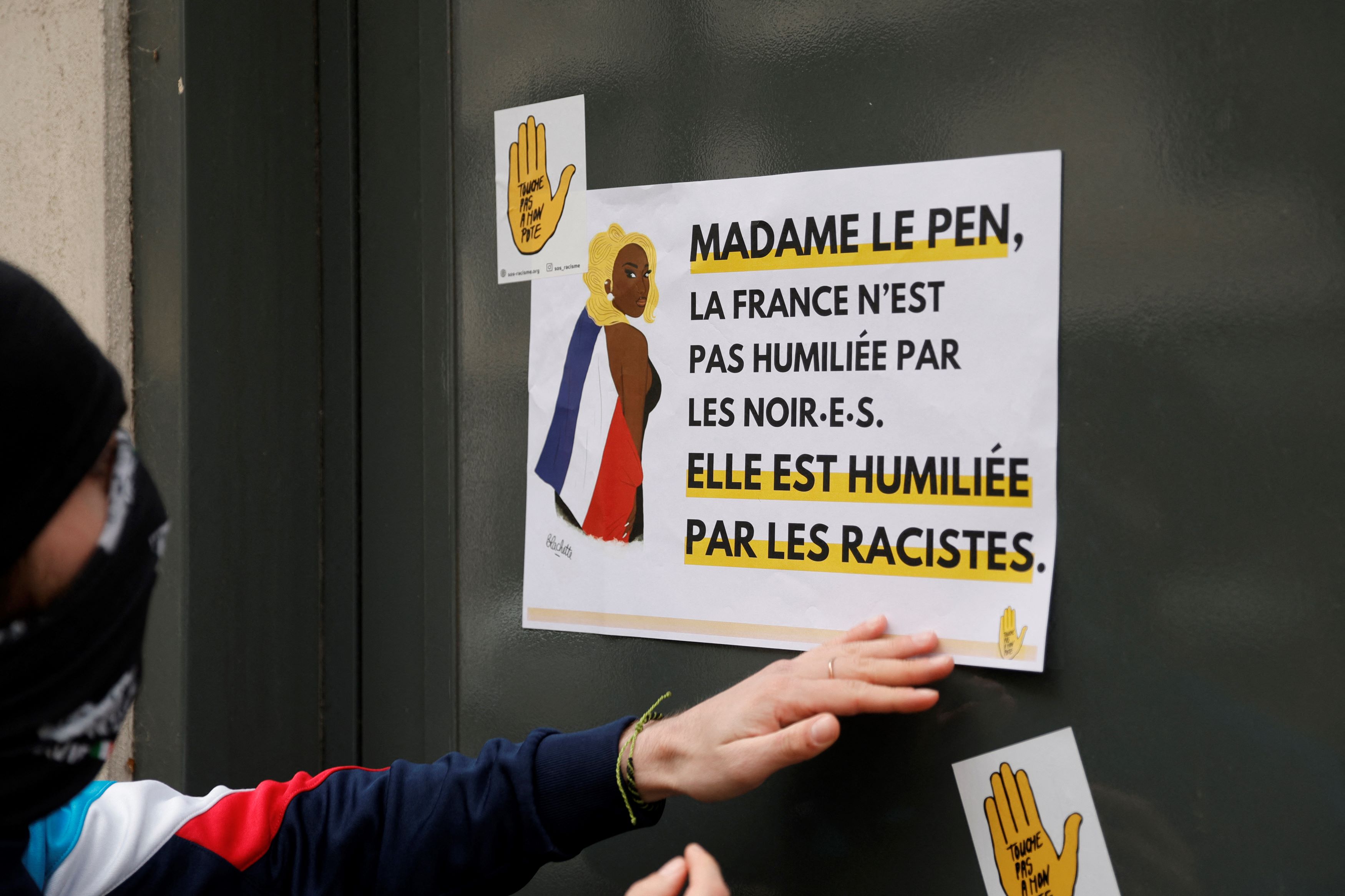 Aya Nakamura aux JO? Pas "quand on a été condamné pour violences", tacle Bardella