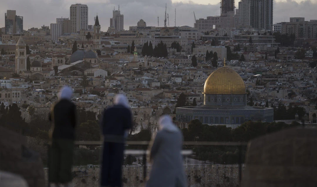 Premier jour de ramadan à Gaza, sous les bombardements israéliens