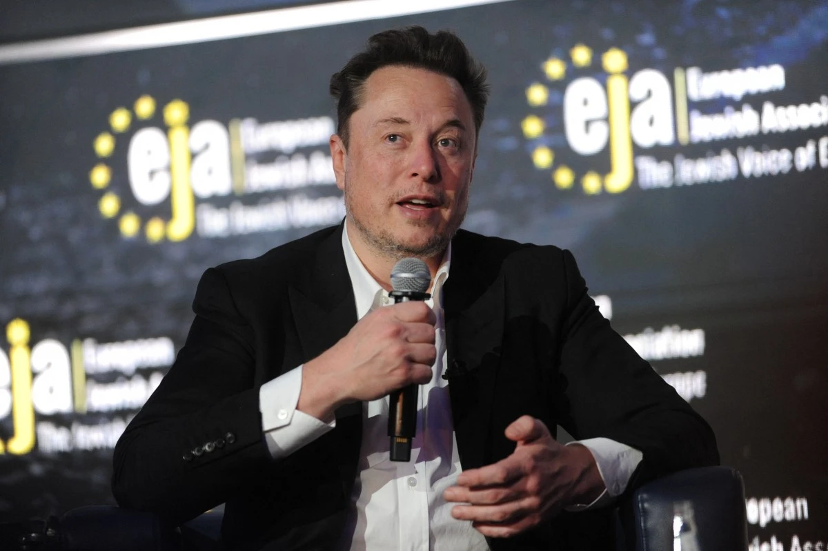 A droite toute pour Elon Musk, qui fait écho à une frange de la Silicon Valley