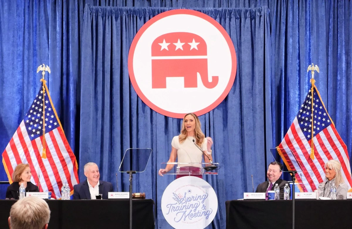 Trump place ses proches à la tête du Parti républicain