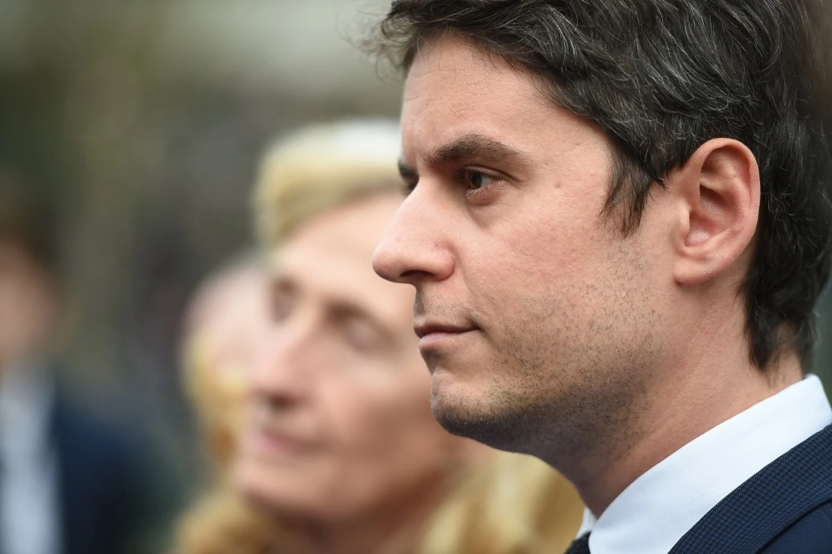 Passer de la parole aux actes, le défi de Gabriel Attal