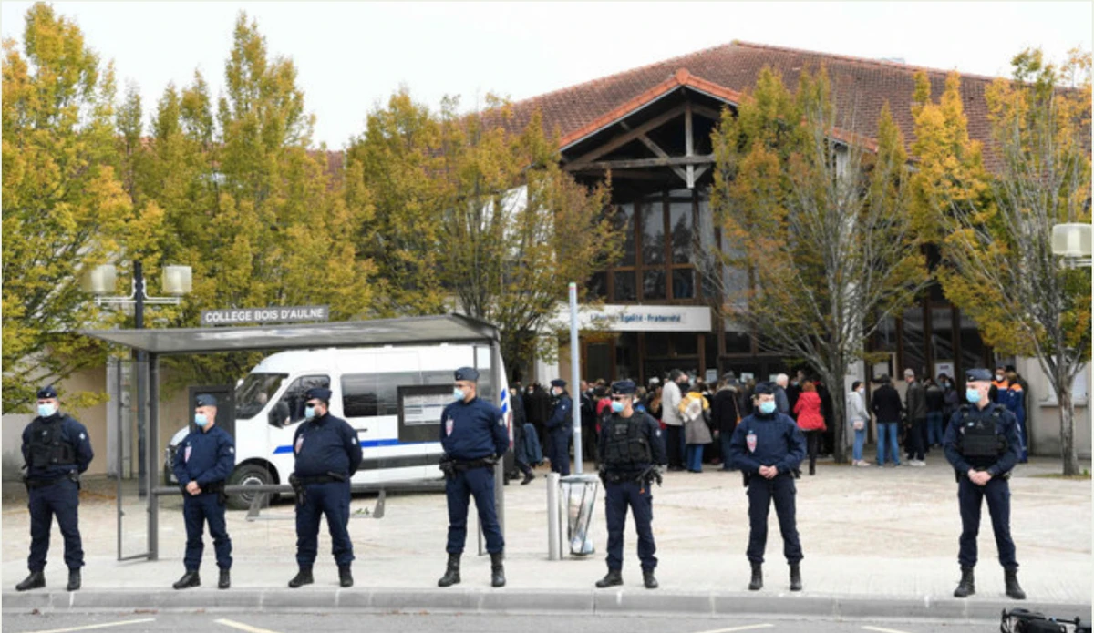 Menaces d'attentat et vidéo de décapitation envoyées à des lycées d'Ile-de-France