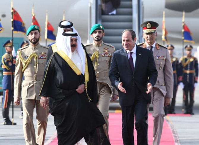 Gaza: Le roi de Bahreïn et le président égyptien insistent sur la nécessité d’une réponse arabe unifiée