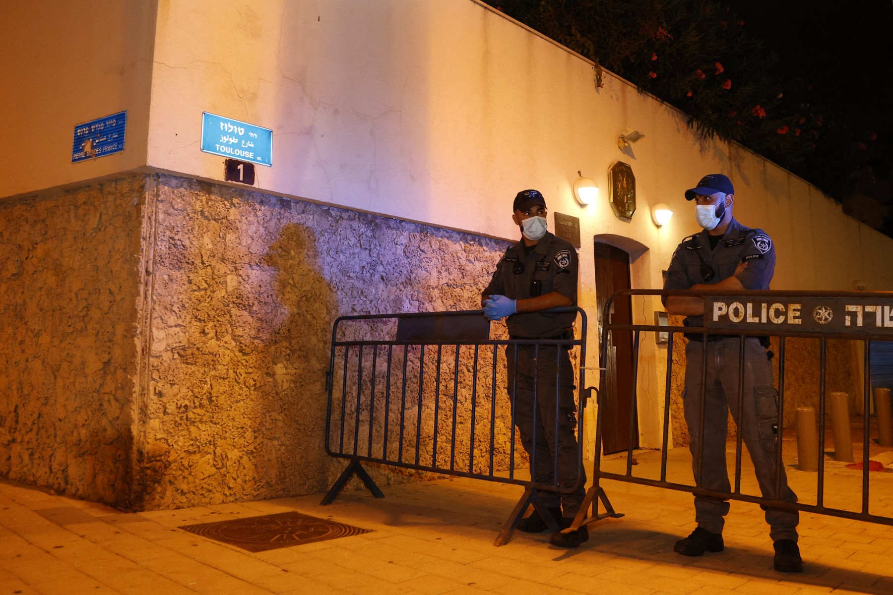 Israël: 4 policiers blessés dans une attaque à la voiture bélier, l'assaillant tué
