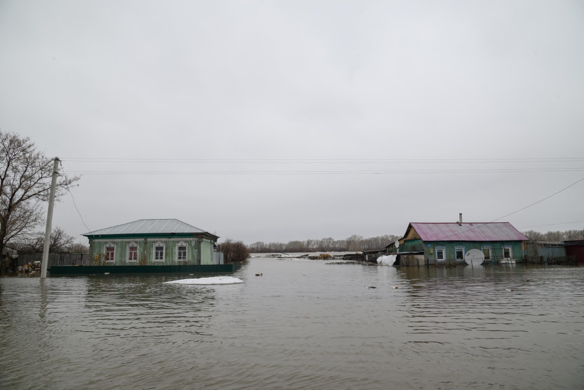 Vue du village inondé de Pokrovka, à environ 90 km de la ville de Petropavl, dans le nord du Kazakhstan, près de la frontière avec la Russie, le 9 avril 2024. (Photo Evgeniy Lukyanov AFP)