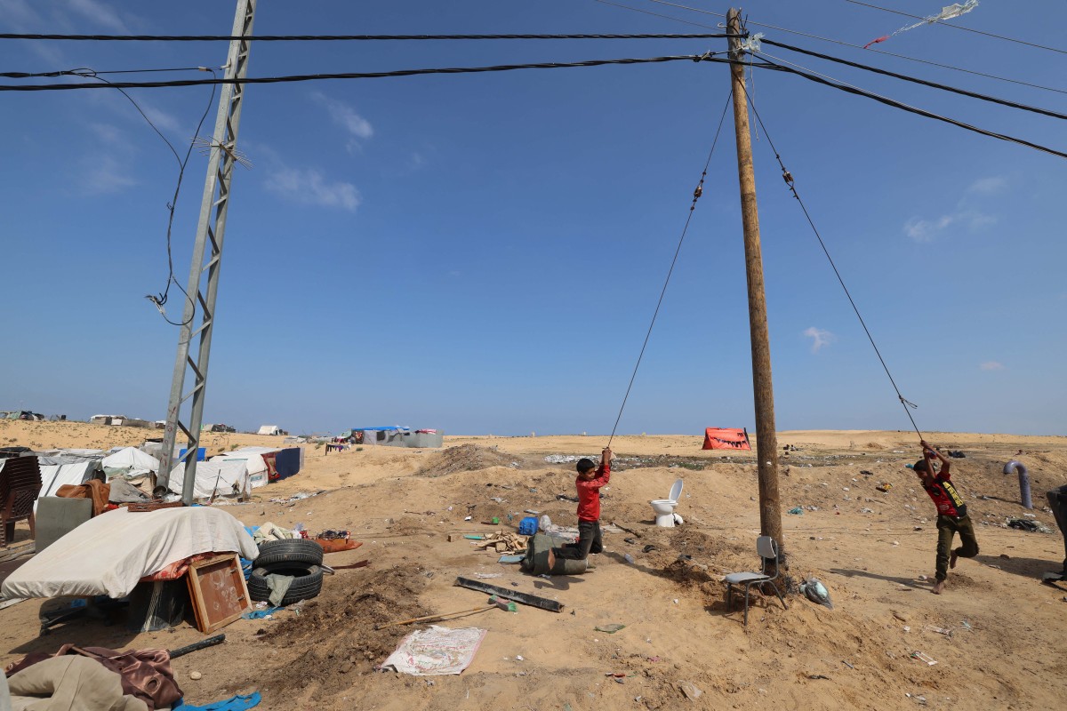 Raids israéliens meurtriers à Gaza, Israël en alerte après des menaces de l'Iran