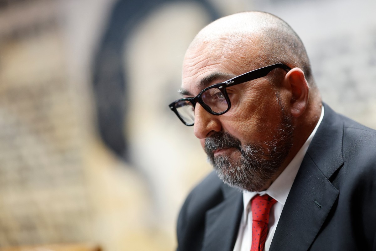 Espagne : l'homme clé d'un scandale de corruption garde le silence devant le Sénat