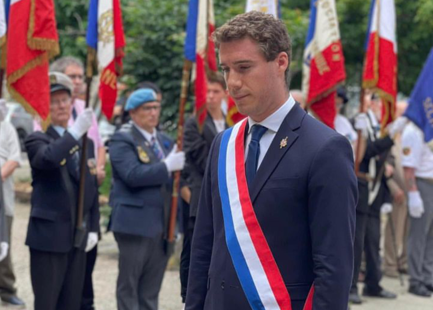 Commission d'enquête TNT: des responsables de gauche demandent la démission de Quentin Bataillon après son passage chez Hanouna