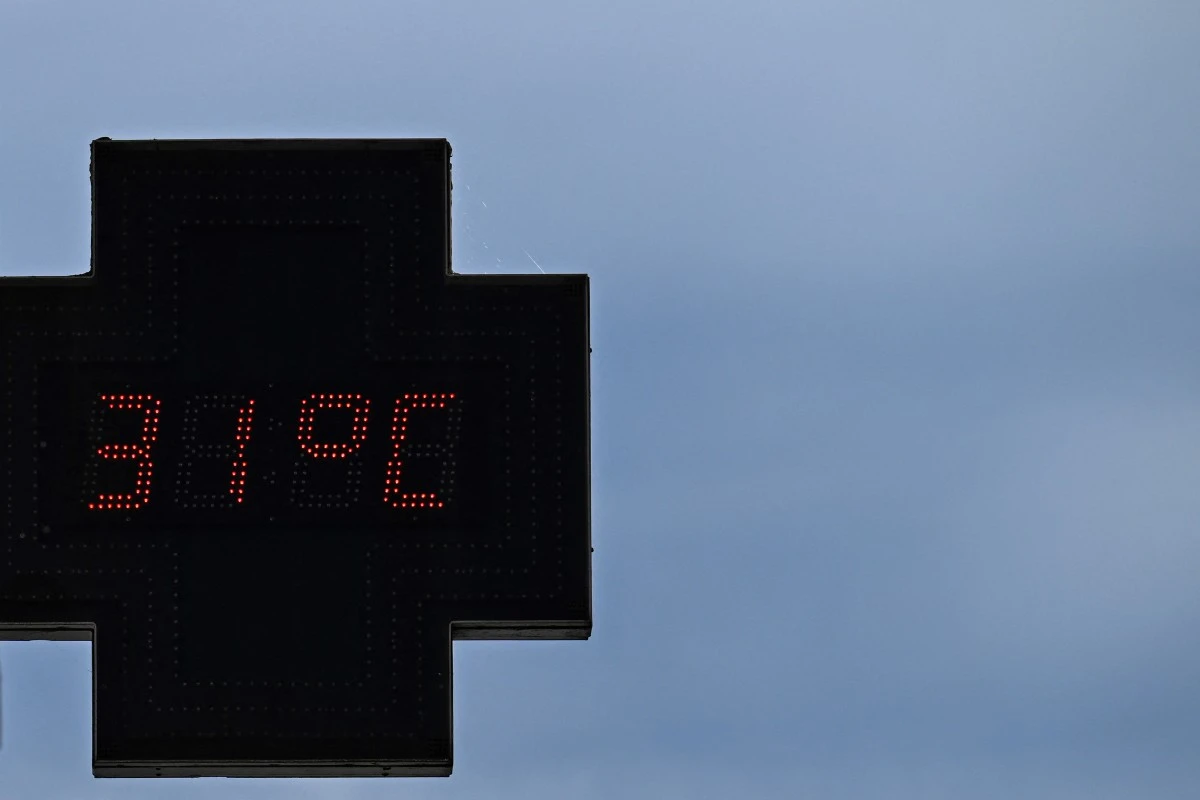 Evénements climatiques extrêmes: la Croix-Rouge souhaite un sac d'urgence par Français