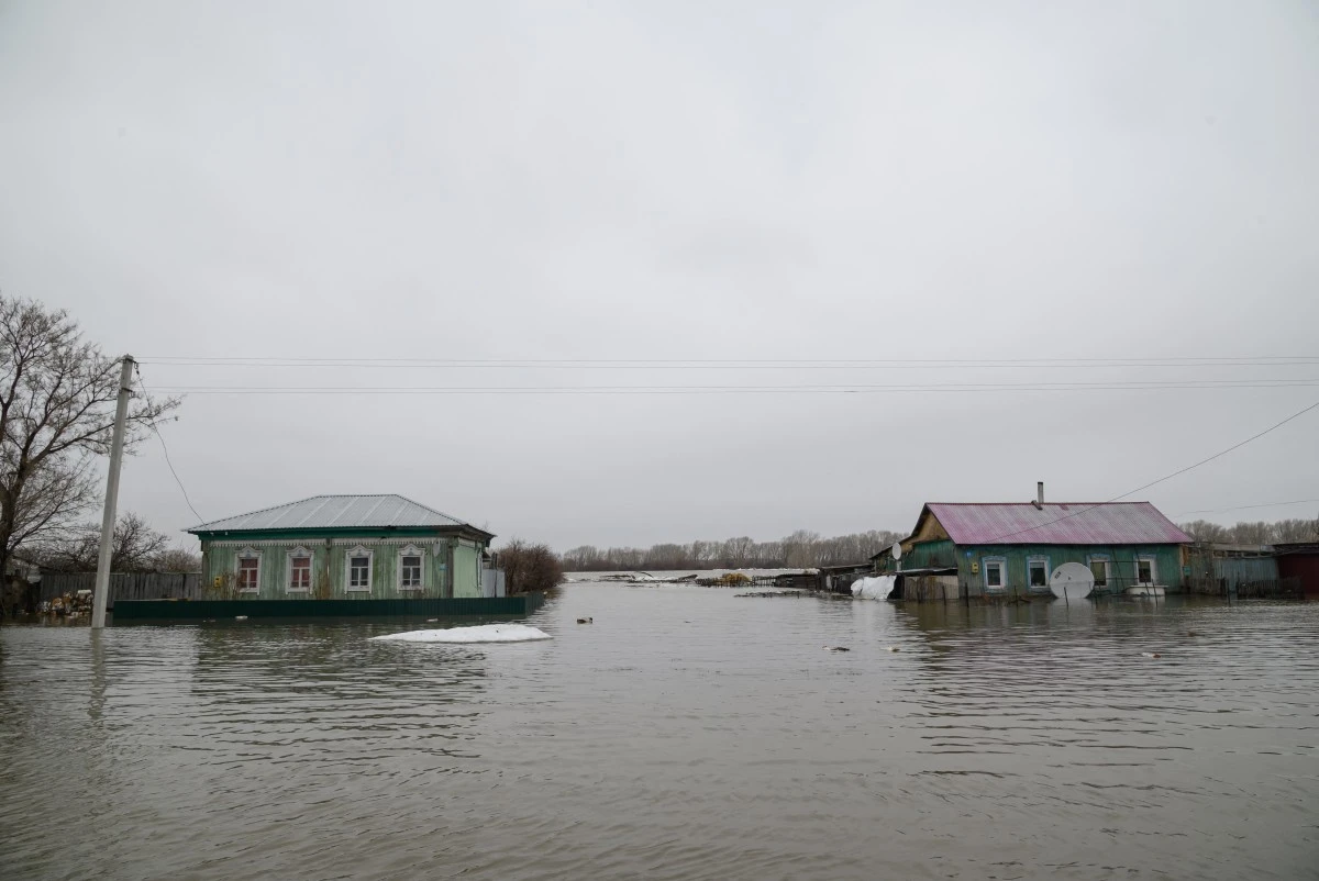 Vue du village inondé de Pokrovka, à environ 90 km de la ville de Petropavl, dans le nord du Kazakhstan, près de la frontière avec la Russie, le 9 avril 2024. (Photo Evgeniy Lukyanov AFP)