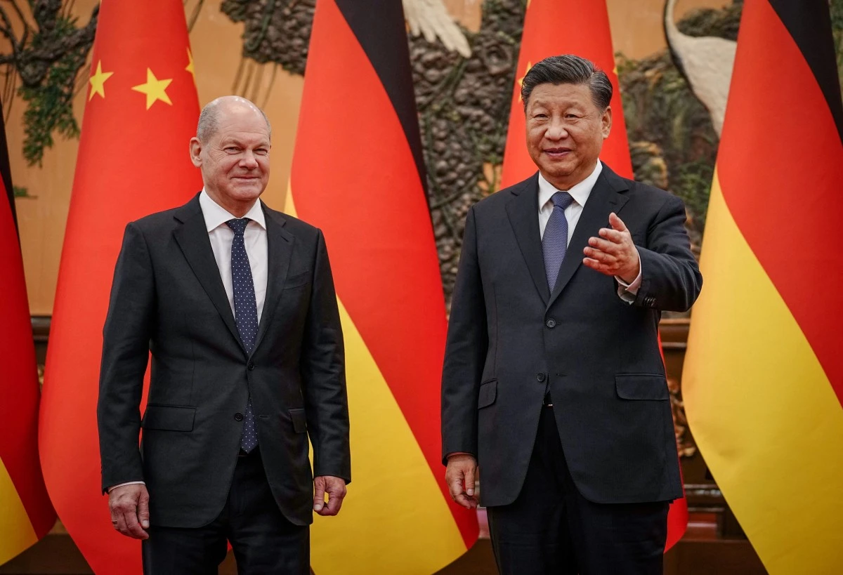Scholz presse Xi Jinping d'agir pour une «paix juste» en Ukraine