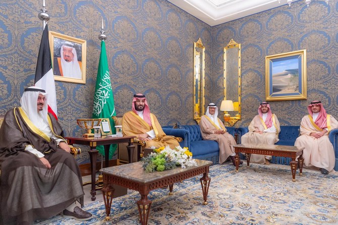 Le prince héritier saoudien s’entretient avec des dirigeants arabes en marge du sommet de Manama
