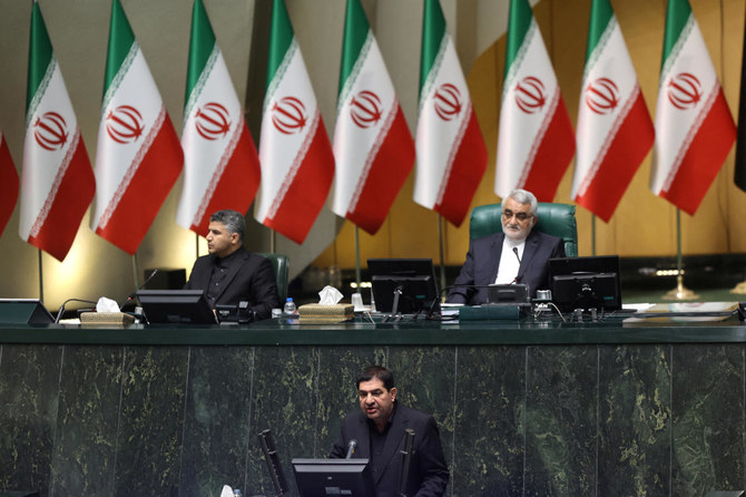 L'Iran se projette vers la présidentielle après la mort de Raïssi